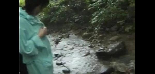  azumi kawashima nude in the river